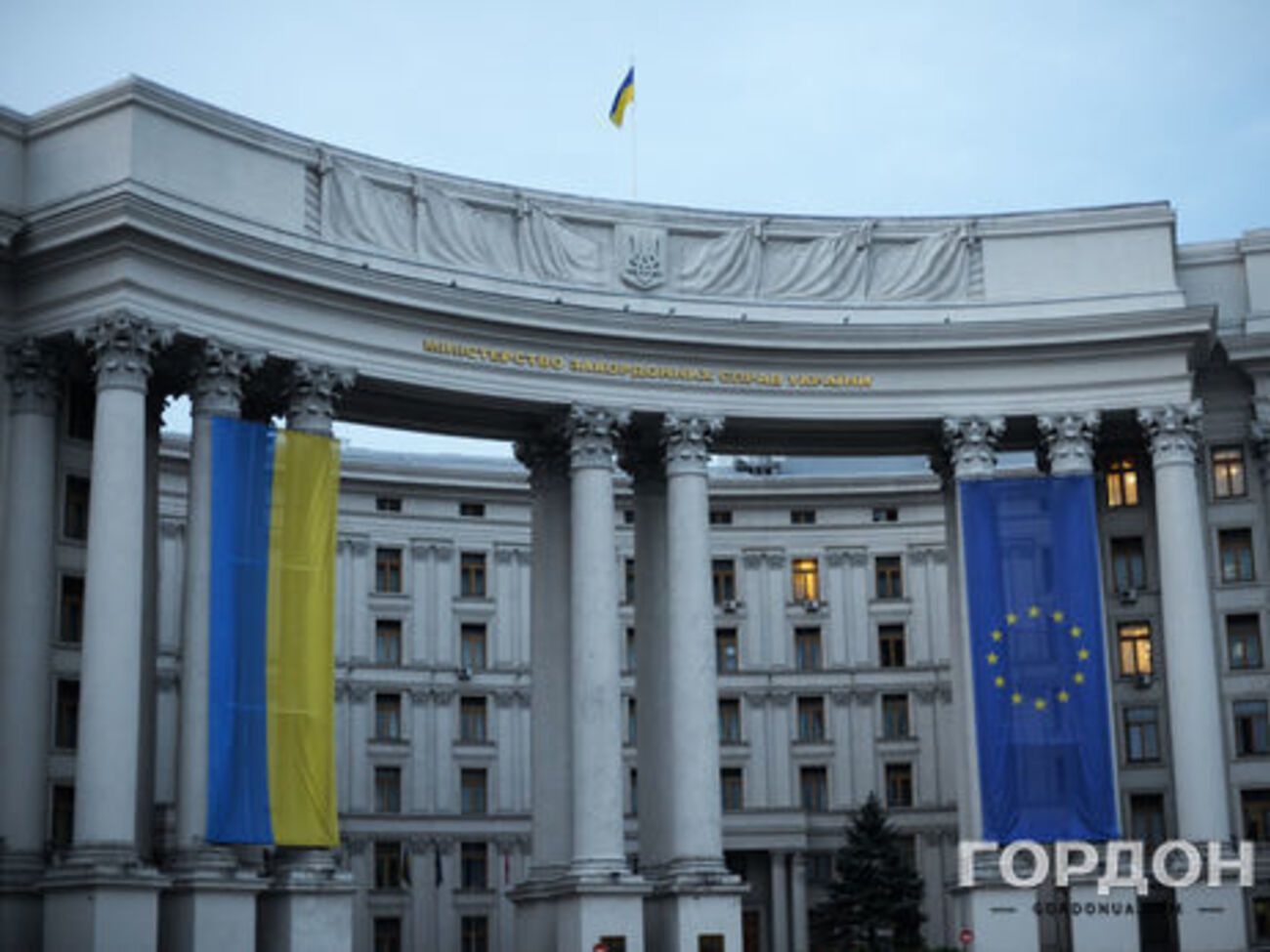 МИД Украины призвал российскую сторону провести всестороннее расследование инцидента