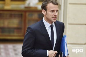 Макрон подал в отставку