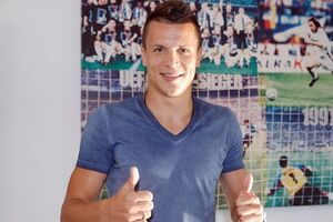 Коноплянка стал игроком "Шальке"