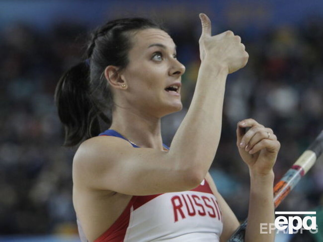 В соцсетях созданы группы с названием "Народная медаль для Елены Исинбаевой"