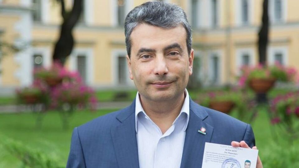 Шлосберг: РФ, этот монстр, который не держится ни на чем, кроме лжи и насилия, рассыпается