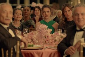 Главную роль исполнила Куолли