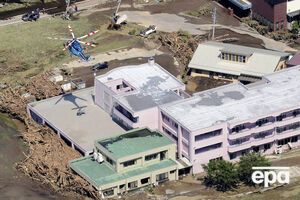 Япония страдает он тайфуна "Лайонрок"