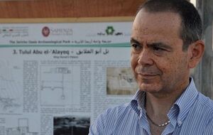 Ла Чечилия был координатором миротворческого процесса на Ближнем Востоке и консулом в Иерусалиме