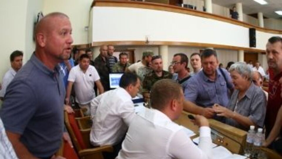 30 августа 2016 года в Кременчуге прошла 13 сессия горсовета, где депутаты приняли решение о запрете любой рекламы, связанной с Крымом
