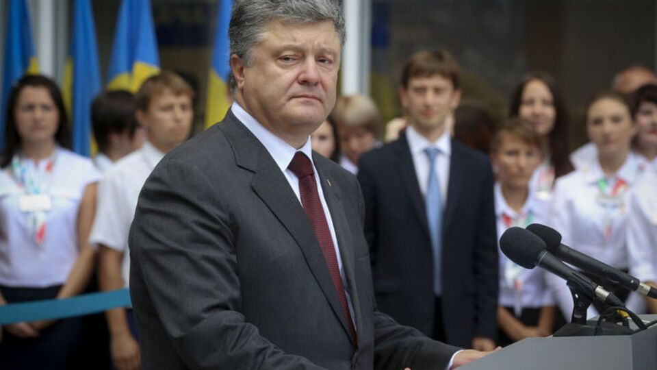 Порошенко: Путин несет ответственность за агрессию, за убийства