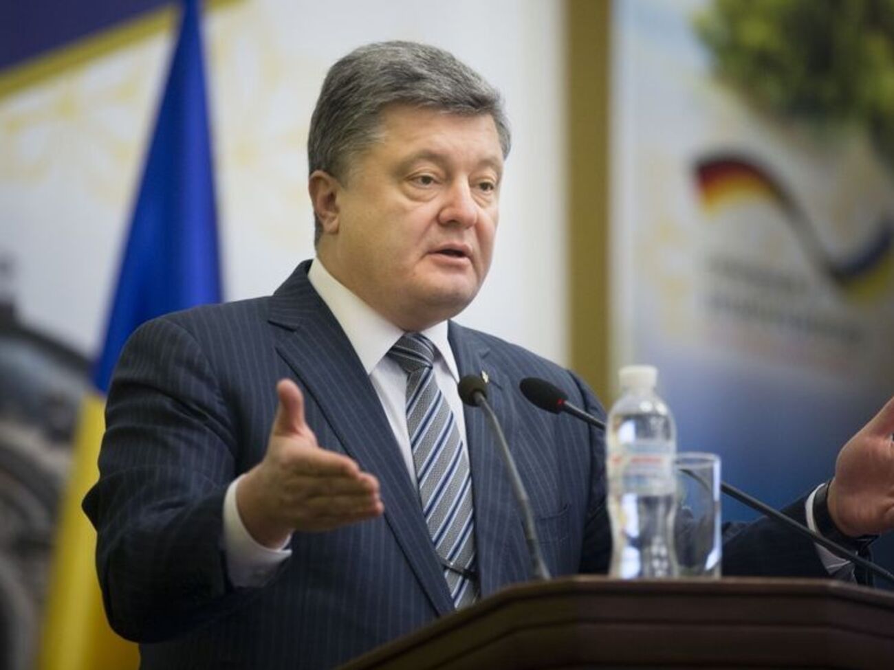 Порошенко назвал себя одним из авторов системы электронного декларирования