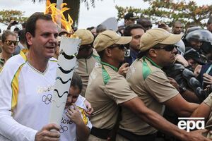 Полиция сдерживала протестующих