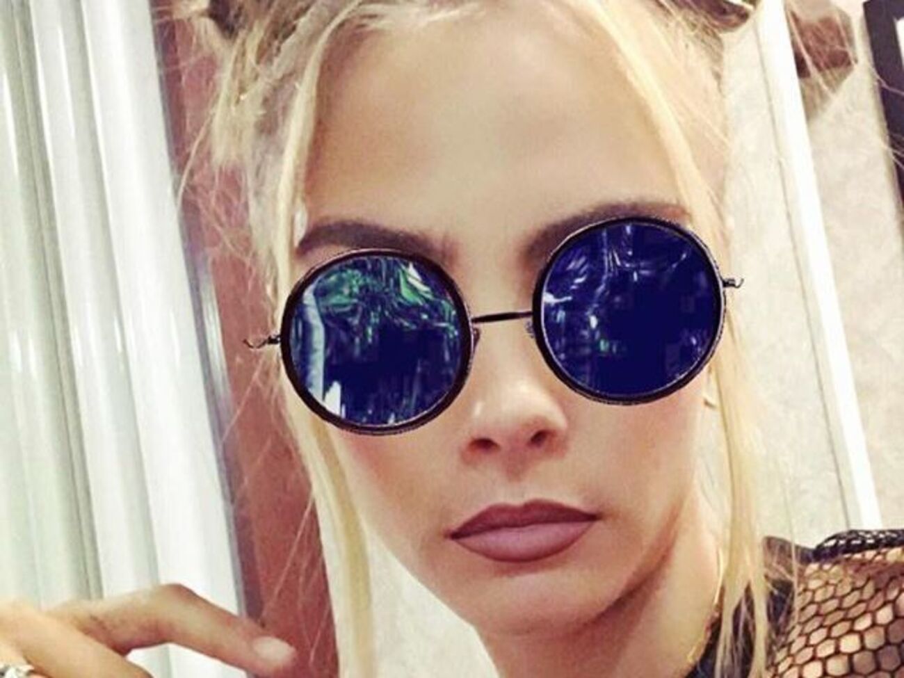 Делевинь снялась голой