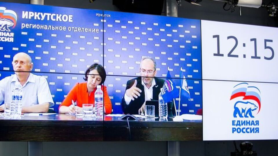 "Голос" обнаружил 80 компаний-доноров, которые перечислили более 1 млн руб. "Единой России" и получили крупный госконтракт