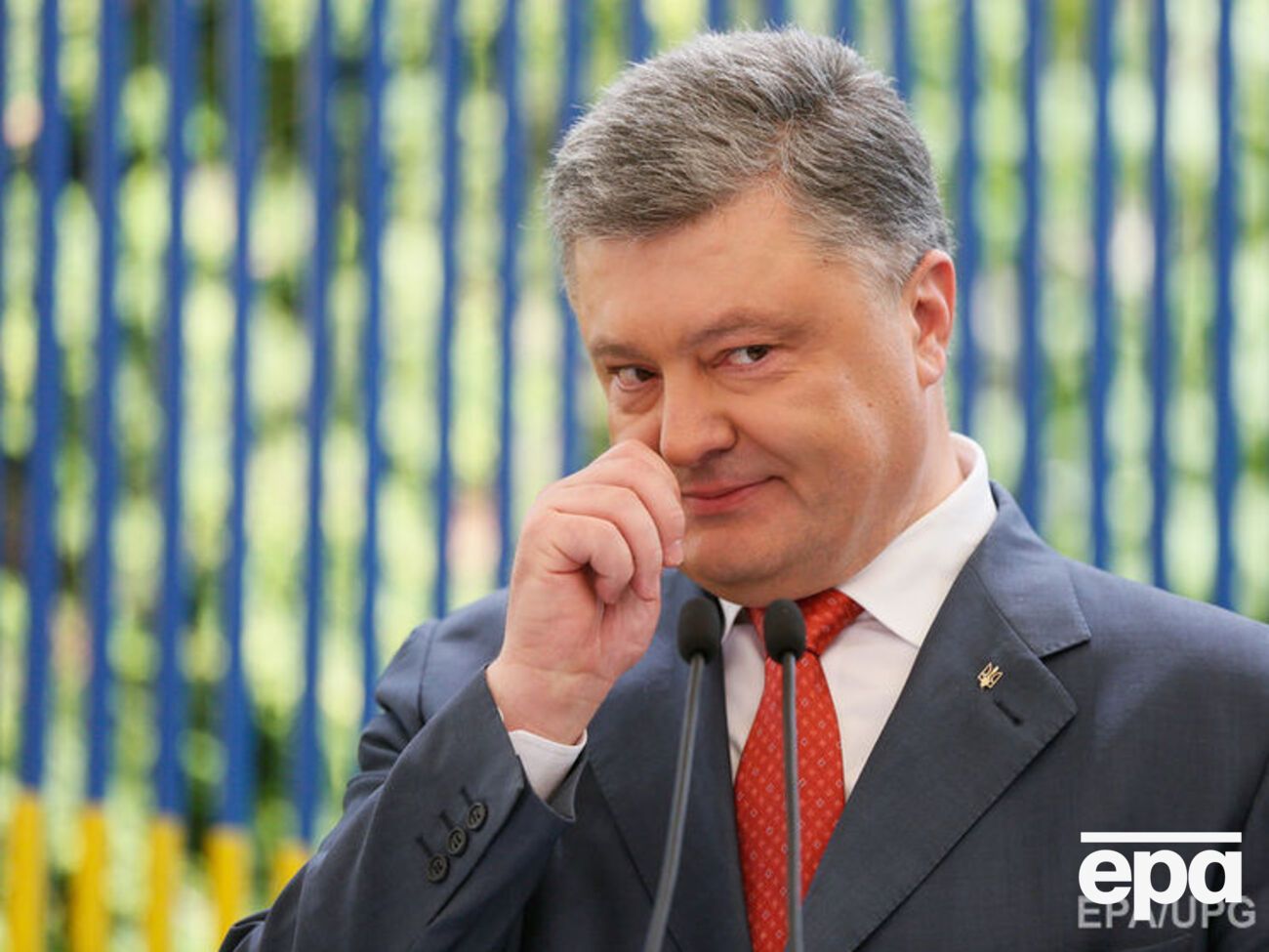 Зарплата Порошенко в июле составила 34 540 грн