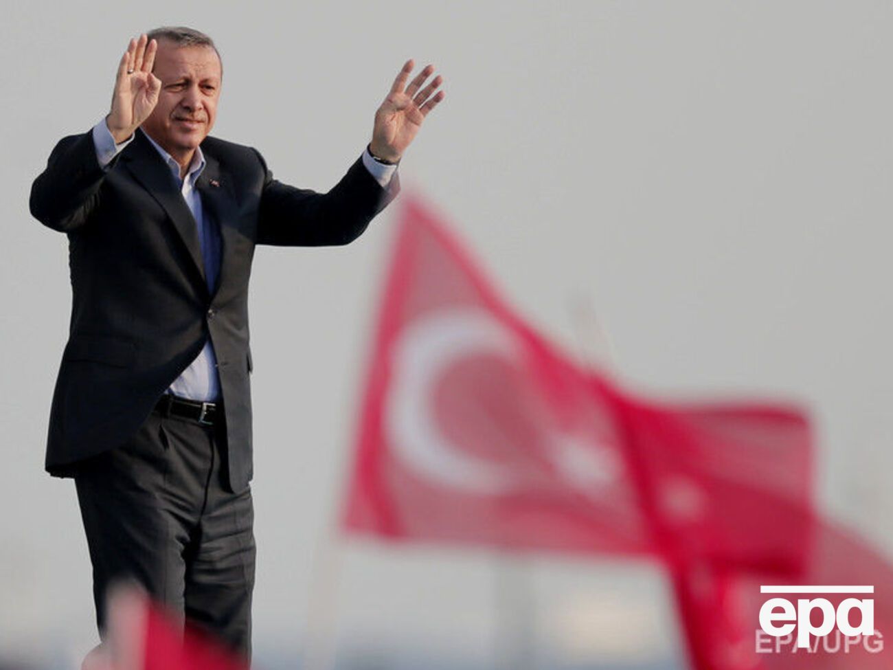 Мятежники хотели сбить президентский самолет