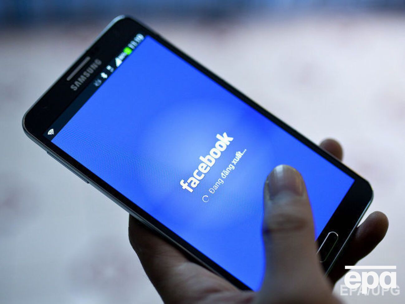 Facebook будет фильтровать заголовки, попадающие в ленту новостей пользователей