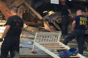 В американском штате Коннектикут из-за взрыва рухнул дом