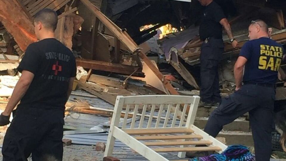 В американском штате Коннектикут из-за взрыва рухнул дом