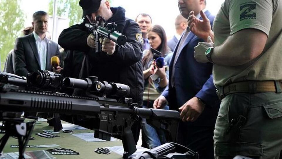 Турчинов высказался за привлечение частных фирм в военно-промышленный комплекс