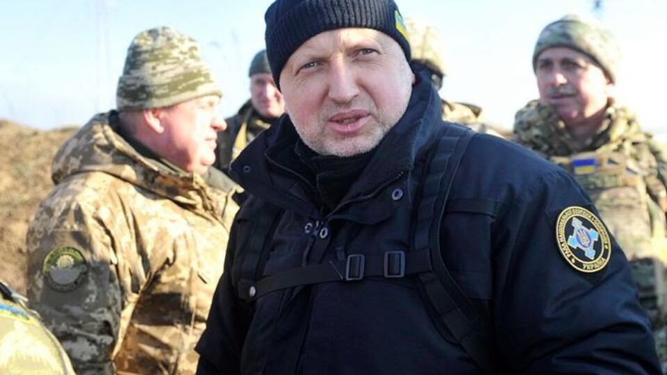 Турчинов: Сегодня мы имеем системное увеличение контрактной составляющей в армии