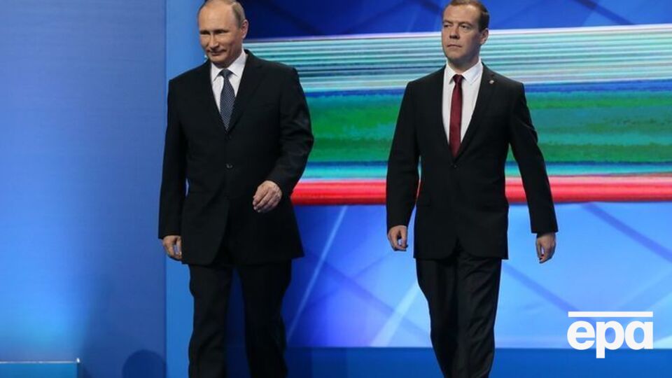 Эйдман: Задача нашего Медведева – создавать благоприятный фон для Путина