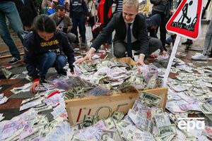 В Нацбанке подсчитали длительность "жизни" банкнот