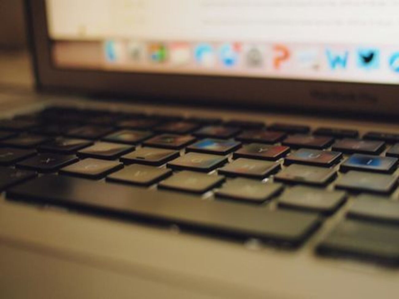 Мошенники успели обмануть через интернет 70 человек