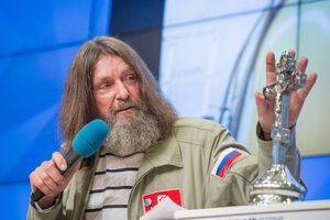 Конюхов рассказал, что боялся утопить крест с мощами святых в океане