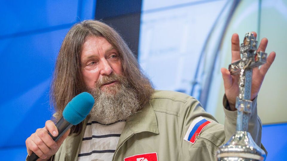 Конюхов рассказал, что боялся утопить крест с мощами святых в океане