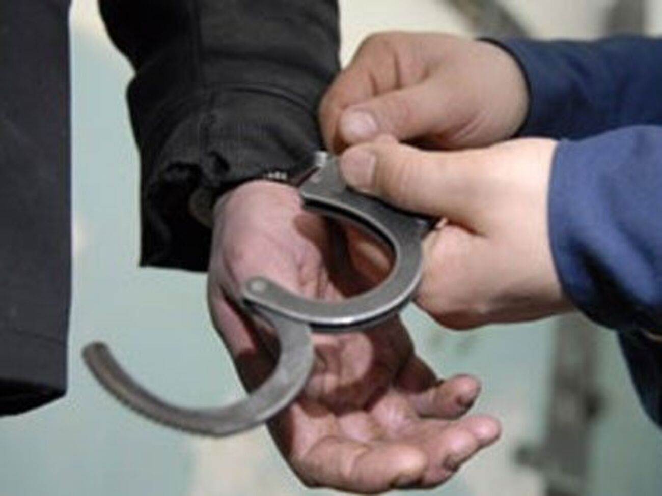 Полиция сообщает, что мужчина намеревался взять в плен военнослужащего ВСУ и передать его в "ДНР"