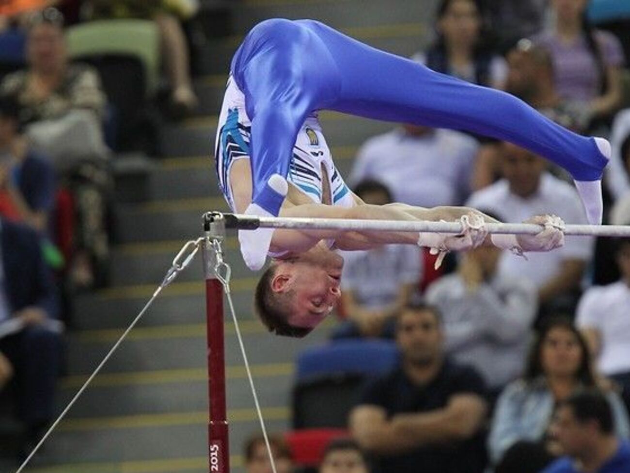 Кроме командного многоборья, украинские гимнасты отбирались в личные финалы на Олимпиаде