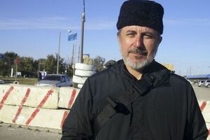 Ислямов: За 500 метров до пункта КПВВ с оккупированной территорией стоят солдаты и блокируют тех, кто хочет выехать из Крыма на материк