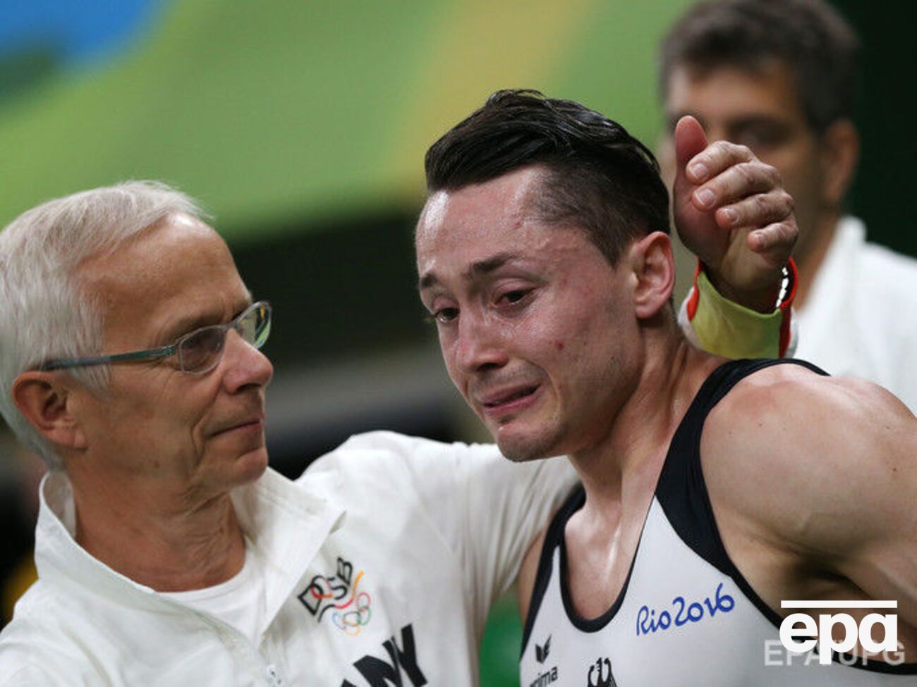 Андреас Тоба не смог сдержать слез