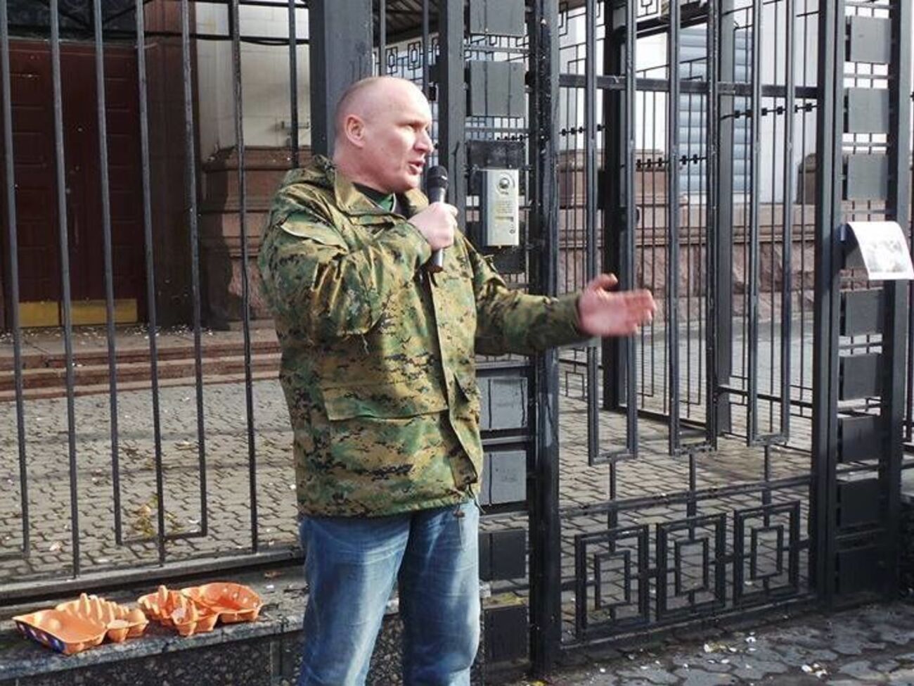 Коханивский:&nbsp;Журналистов и адвокатов не пускают, объяснений не дают