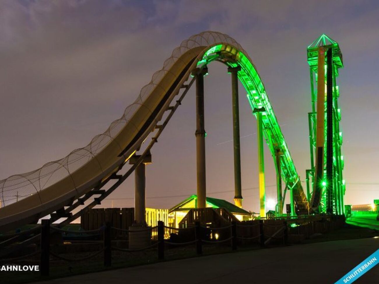 Мальчик погиб при спуске с аттракциона