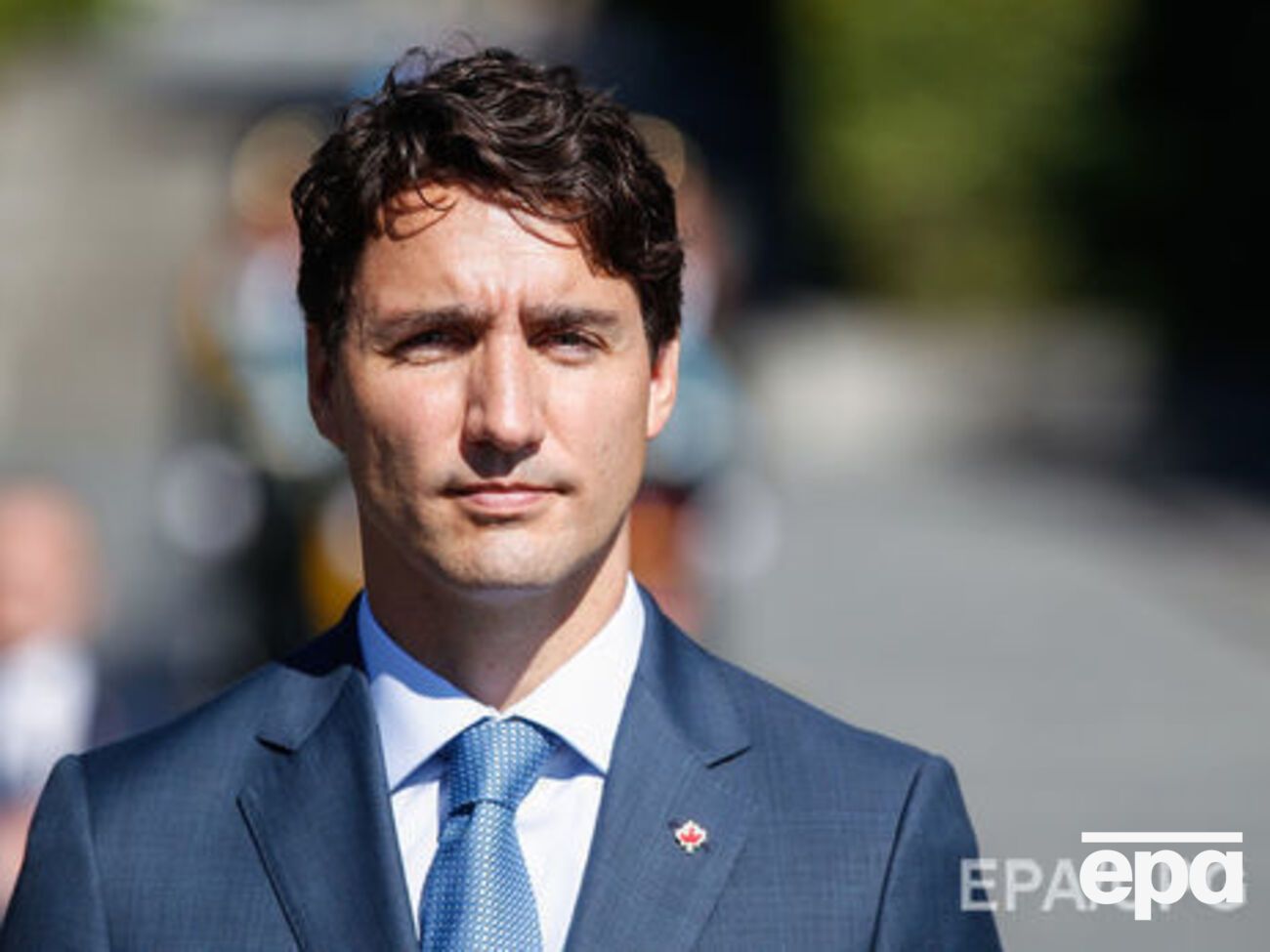 Джастин Трюдо случайно попал на праздничный снимок