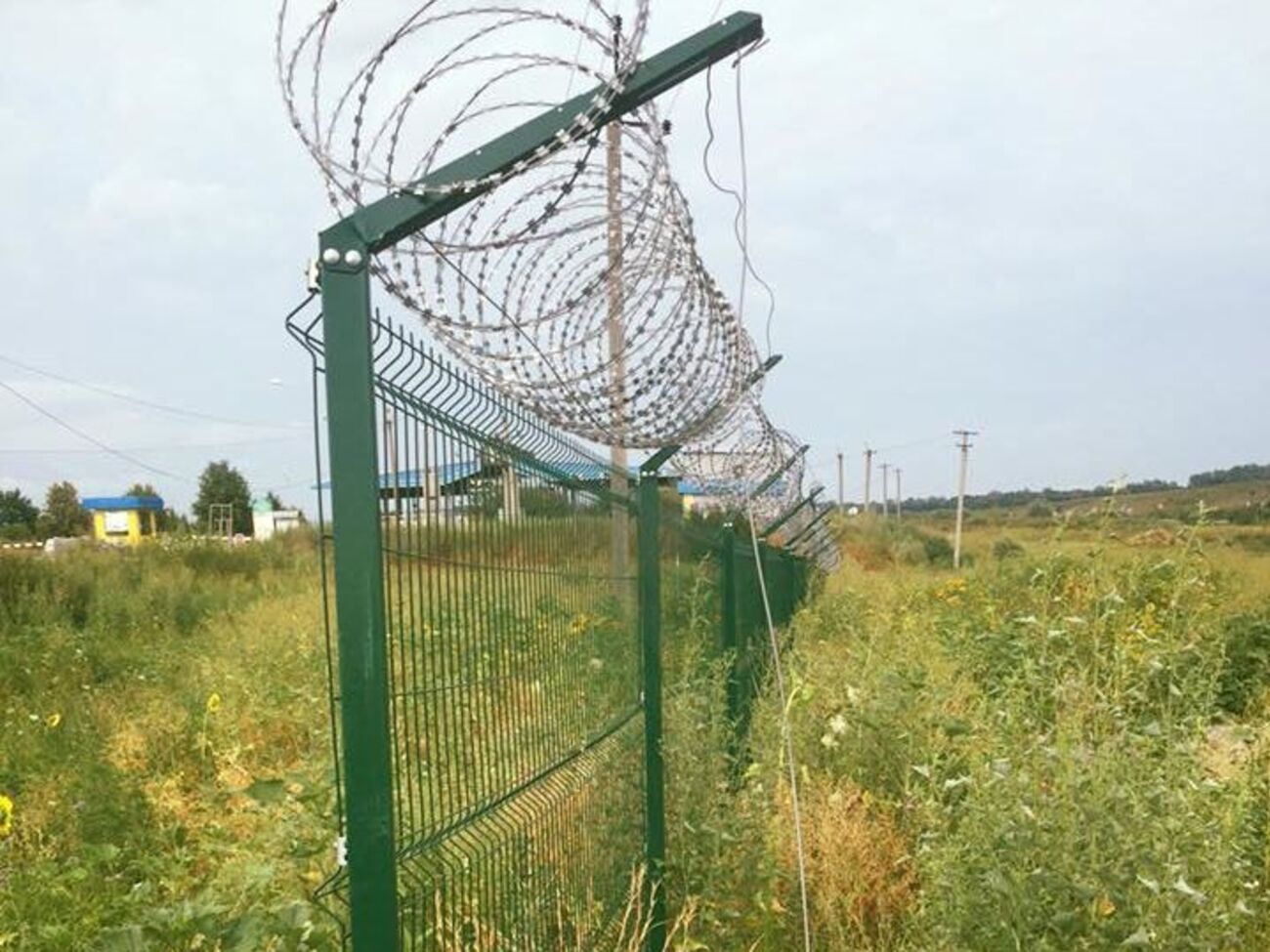 "Стену" начали строить в 2014 году