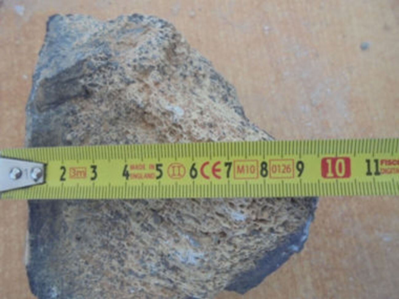 Вес двух фрагментов составляет 2,45 килограмма