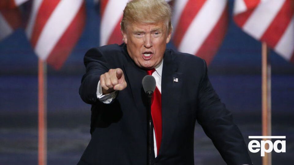 В заявлении говорится, что Трамп угрожает нацбезопасности США