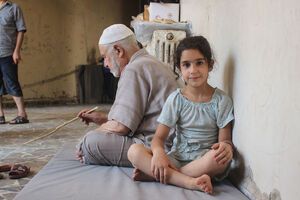 Жители Алеппо ищут убежища в детском саду в западной части города