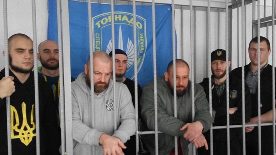 Адвокат экс-бойцов "Торнадо" заявил, что сотрудники полиции пытали его подзащитных