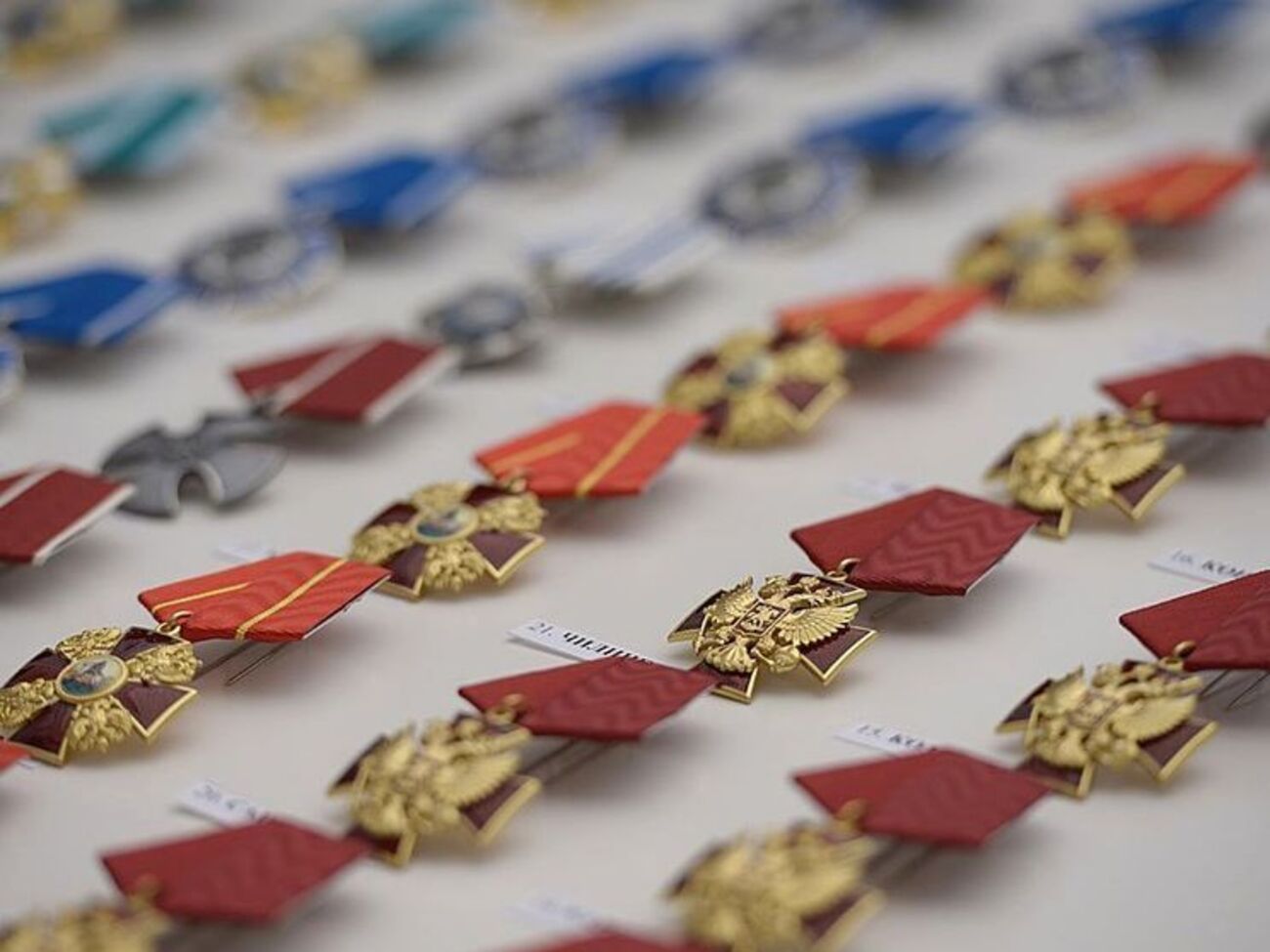 С начала войны на Донбассе в России выдали значительно больше наград военным, чем в "мирный период"