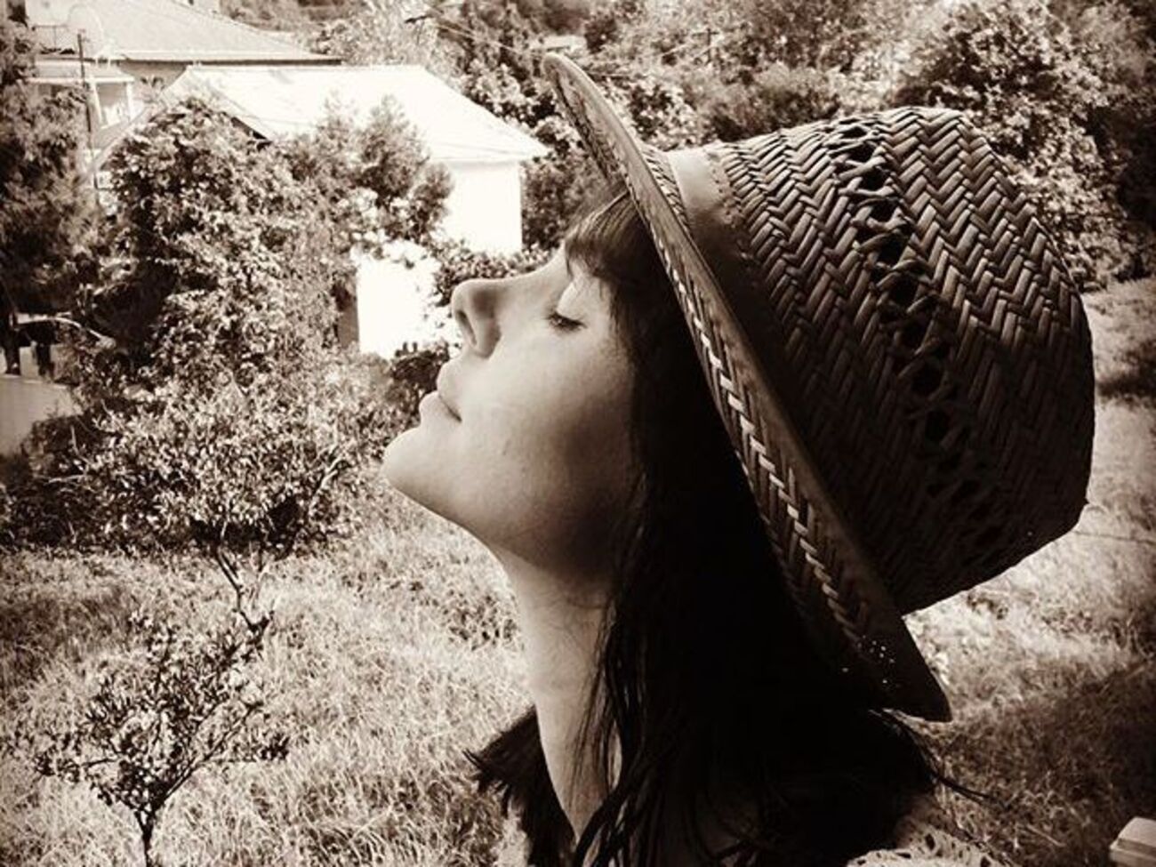 Боярская:&nbsp;Потихоньку подходит к концу наш отпуск! Отдыхать месяц с друзьями и жить в одном доме &ndash;&nbsp;это восторг! Грузия нас безоговорочно очаровала и покорила!