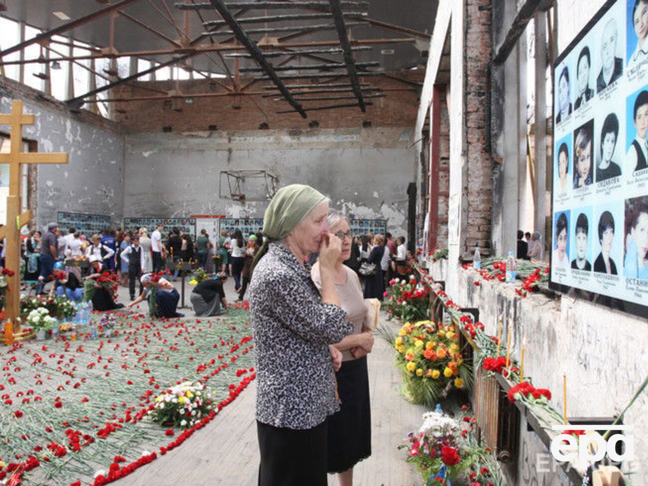 Фото сделано 3 сентября 2014 года. В результате нападения на школу и штурма здания погибли 334 человека, более 800 были ранены