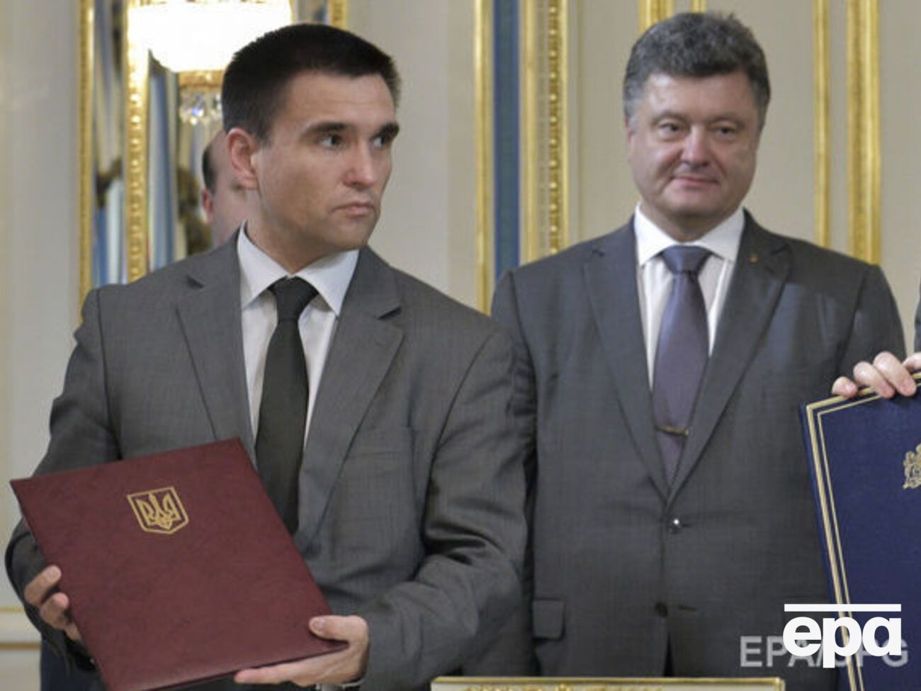 Порошенко поручил Климкину подготовить официальное обращение