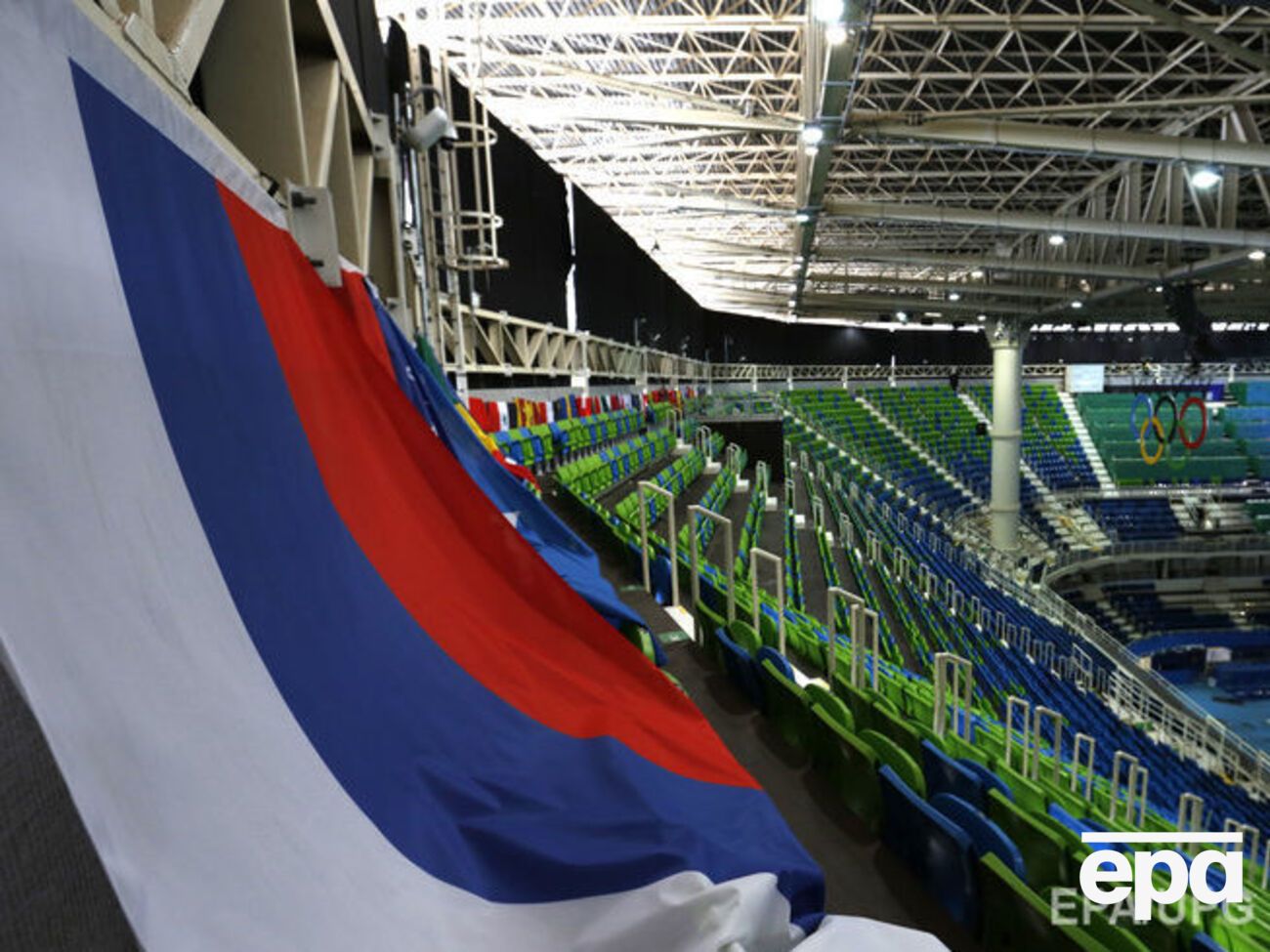 За рубежом никому в голову не приходит выдавать здоровых людей за слепых, считает российский специалист