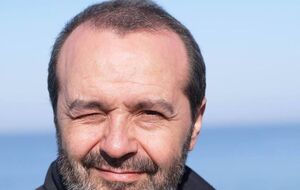 Шендерович: Несколько дней не читал новости, вернулся – разом ознакомился. Шутить об этом поздно