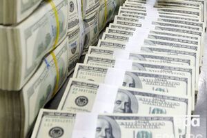 При обыске у полковника МВД РФ изъяли мешок долларов