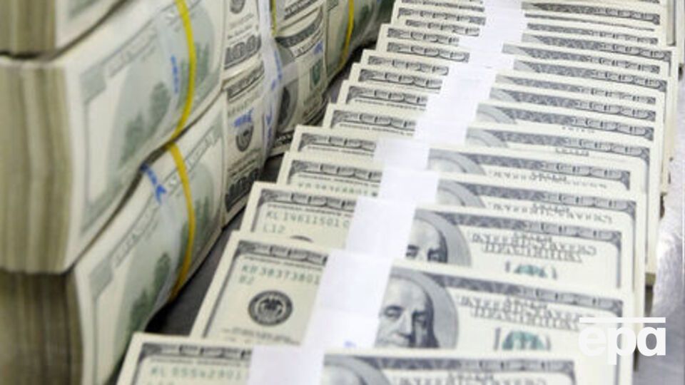 При обыске у полковника МВД РФ изъяли мешок долларов