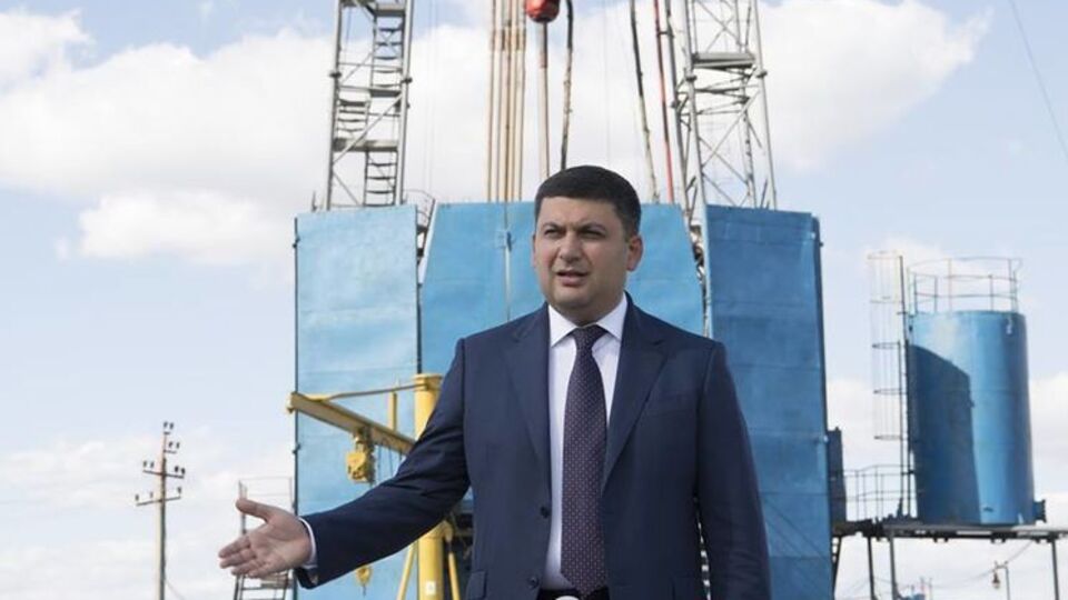 Кузьменко: Не удивлюсь, если ближе к выборам Гройсман в телеящике начнет расчищать снег, тушить пожары и лично задерживать коррупционеров