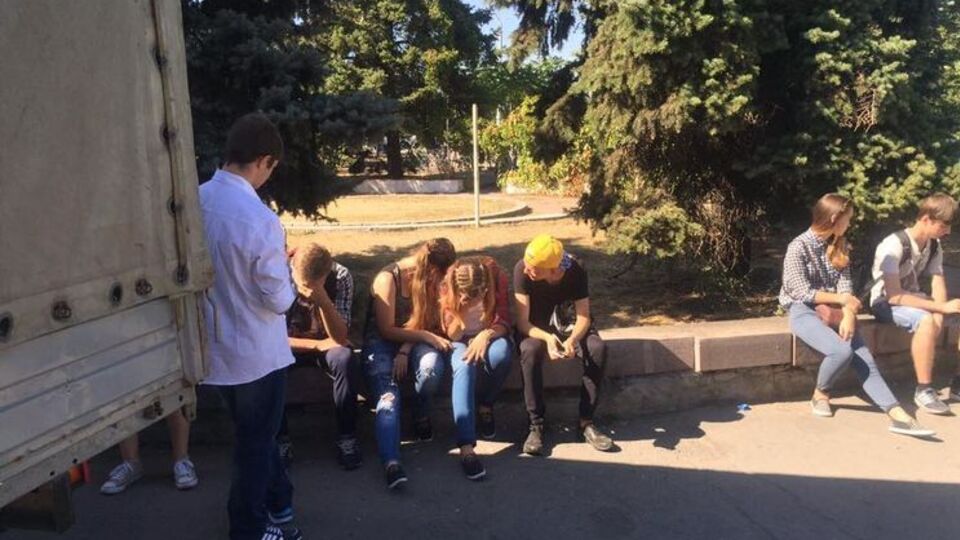 Филатов: Оппоблок нанял детей по 100 гривен раздавать шарики