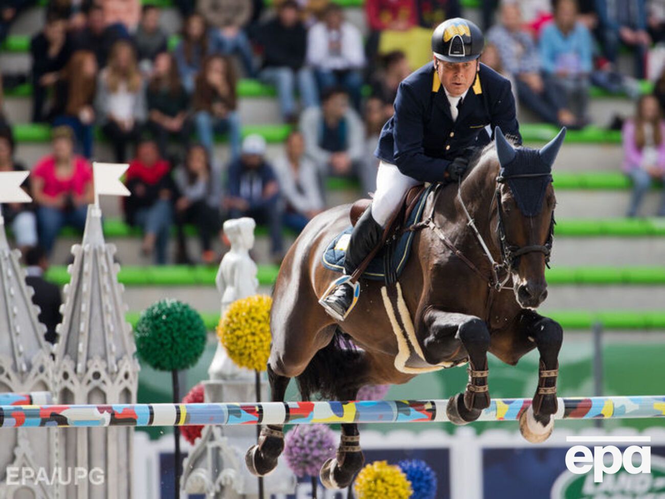 Онищенко во время выступления на Всемирных конных играх 2014 года