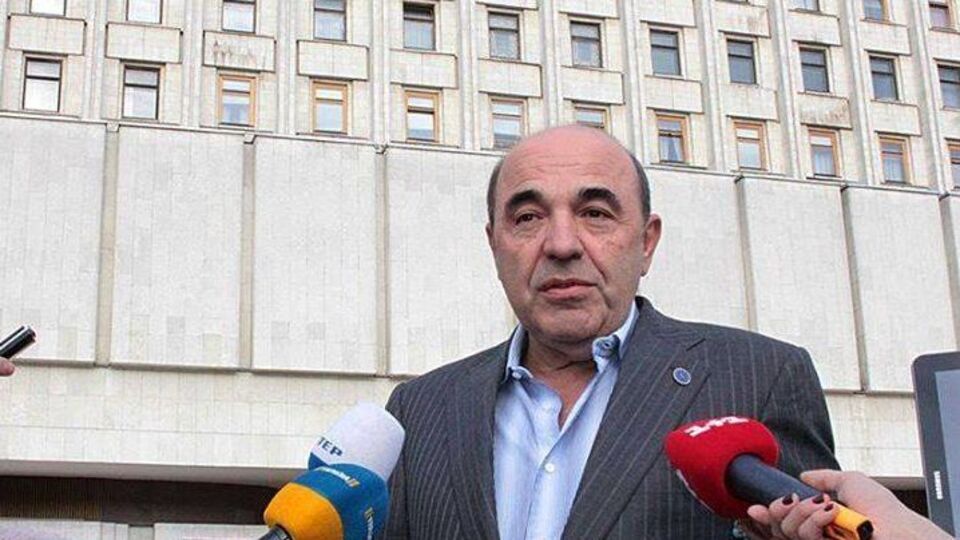 Рабинович считает, что результаты многих соцопросов пишутся в кабинете Левочкина